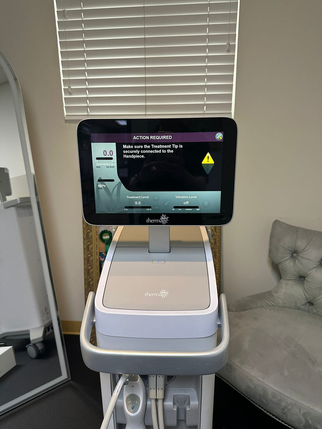 Solta Thermage FLX RF Skin Tightening Generator - Refurbished 2021 - Detail View