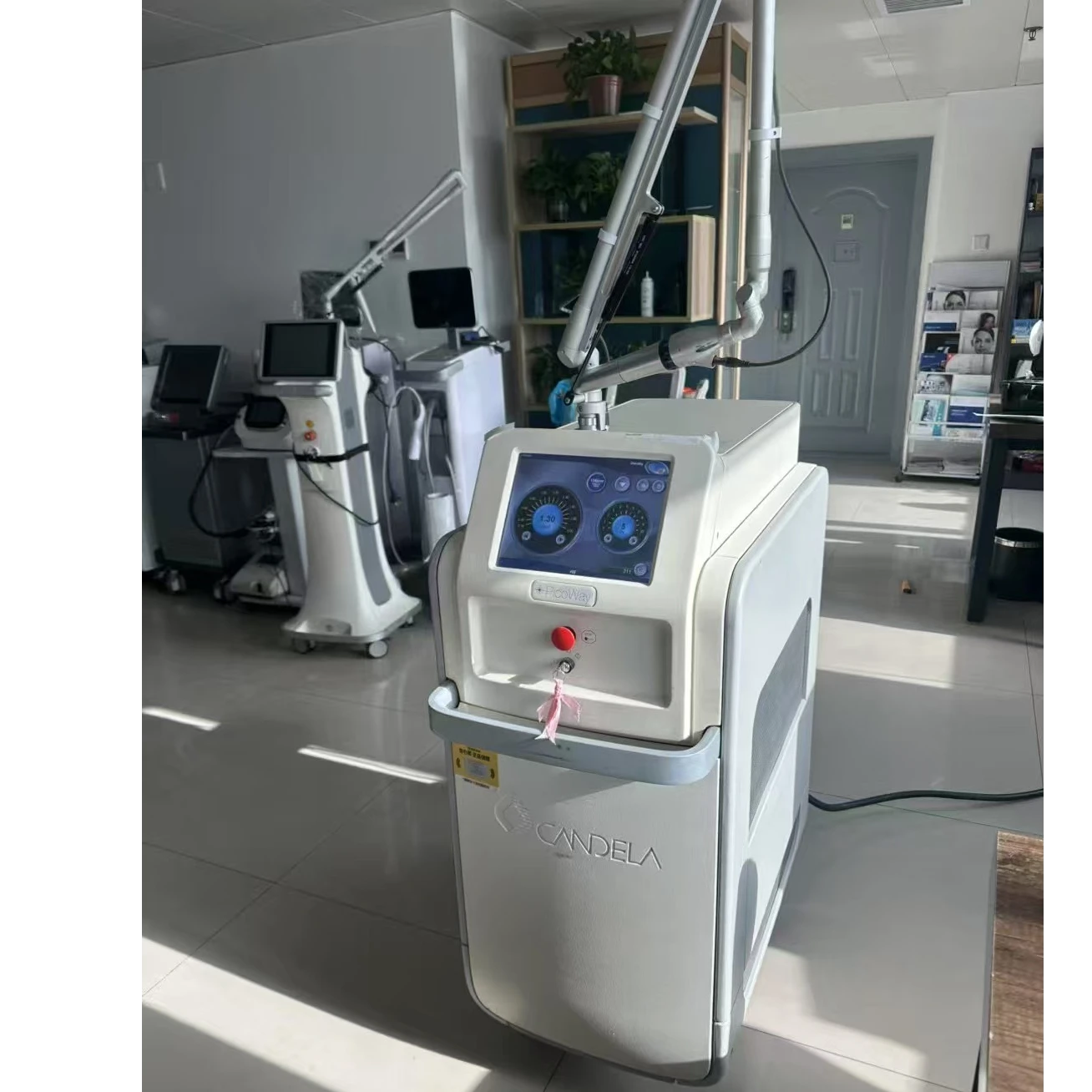 Candela PicoWay Tattoo Removal Laser - Refurbished 2021 - Front View